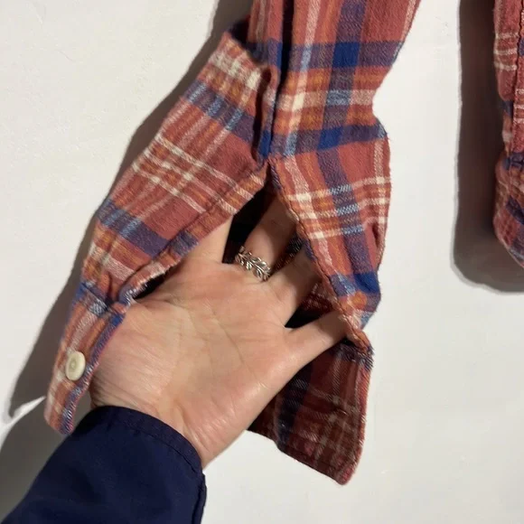 American Eagle Men’s Super Soft Rust Beach Flannel Long Sleeve Shirt Size Medium - Picture 6 of 11